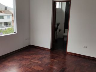 Foto 13 de BONITO DEPARTAMENTO TRIPLEX EN PRIMER PISO - 232 M2 - SANTIAGO DE SURCO