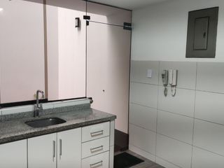 Foto 9 de BONITO DEPARTAMENTO TRIPLEX EN PRIMER PISO - 232 M2 - SANTIAGO DE SURCO