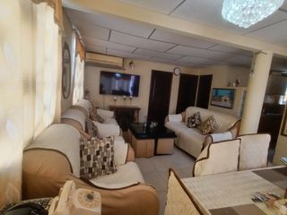 Foto 2 de CASA DE VENTA   FLORESTA 1, SUR DE GUAYAQUIL, GUAYAS