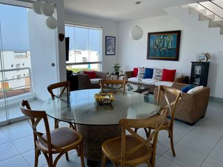 Foto 3 de Exclusivo Departamento Dúplex en Condominio con Vista Al Mar y Piscina Privada