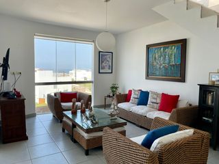 Foto 2 de Exclusivo Departamento Dúplex en Condominio con Vista Al Mar y Piscina Privada