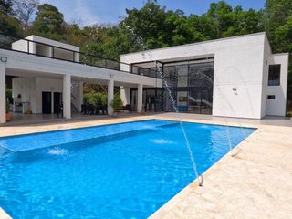 Foto 3 de ALQUILER DE FINCA EN IBAGUE EL PUENTE 900 NOCHE LLAMANOS3234300145