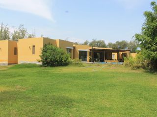 Foto 3 de LINDA CASA DE CAMPO CON GRAN PISCINA  EN CONDOMINIO LA TOSCANA, CAÑETE