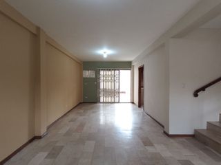 Foto 1 de VENTA DE LINDA Y ACOGEDORA  CASA DE 2 PISOS EN URBANIZACION SAN FELIPE NORTE DE GUAYAQUIL