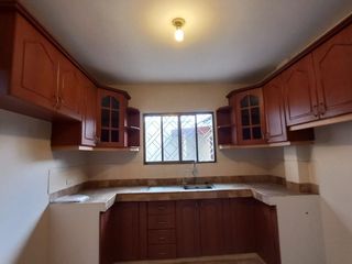 Foto 8 de VENTA DE LINDA Y ACOGEDORA  CASA DE 2 PISOS EN URBANIZACION SAN FELIPE NORTE DE GUAYAQUIL