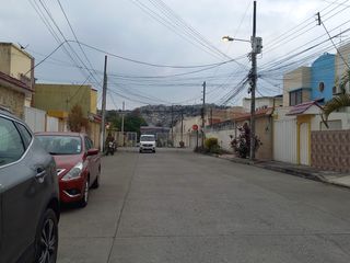 Foto 31 de VENTA DE LINDA Y ACOGEDORA  CASA DE 2 PISOS EN URBANIZACION SAN FELIPE NORTE DE GUAYAQUIL