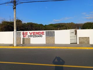 TERRENO EN EL MALECON DE CRUCITA