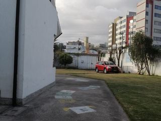 Venta, Terreno y Casa, Sector Kennedy, Norte Oriente de Quito.