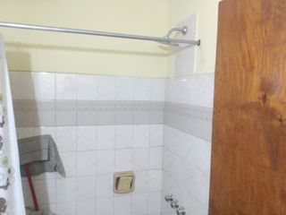 Foto 8 de VENTA CASA mas Departamento en BELLA VISTA