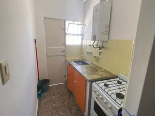 casa en alquiler 3 ambientes con espacio para el auto Santa Teresita