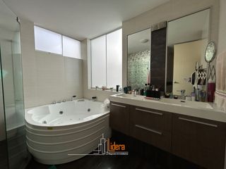 VENTA CASA MINIMALISTA CERRO COLORADO URBANIZACION EXCUSIVA - DEISY MARROQUIN