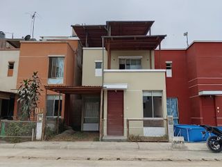 Casa en Venta en Villa Club III - 2 Pisos - Carabayllo (Pvega)