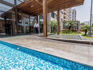 MIRAFLORES PISO 19 BALCON IMPECABLE