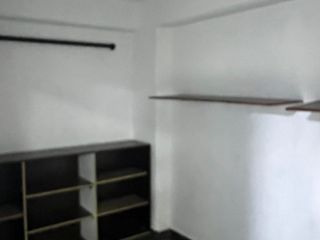 Local  comercial 021 - en sotano 4.38m2 en el Emporio Gamarra