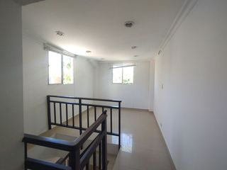 Foto 8 de Oficina en arriendo en La Concepción.
