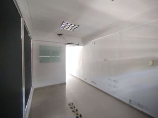 Foto 7 de Oficina en arriendo en La Concepción.