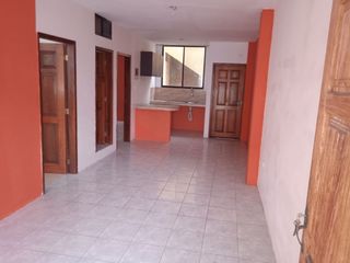 Foto 1 de Casa de Venta en Manta, Ecuador