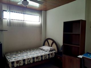 Foto 8 de Venta de propiedad comercial para consultorios o residencia estudiantil
