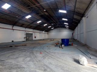 Foto 19 de Alquiler de bodegas industriales 485m2,  500m2, 800m2 y 1300m2 en complejo con seguridad