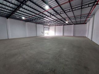 Foto 7 de Alquiler de bodegas industriales 485m2,  500m2, 800m2 y 1300m2 en complejo con seguridad