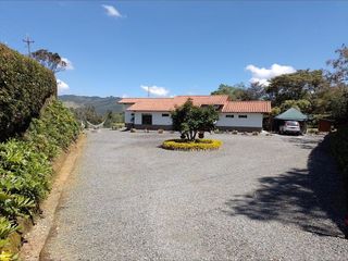 Foto 1 de HERMOSA CASA CAMPETRE CON LOTE EN UNIDAD CERRADA