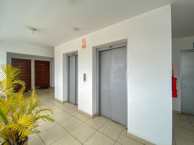 En venta amplio, acogedor y hermoso departamento de 102.37 m2 + cochera