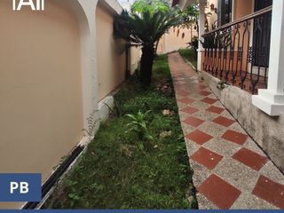 Casa en venta Guayaquil Urb. Los Senderos en la av. del Bombero frente a Los Ceibos