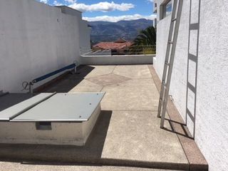 Foto 19 de Casa de arriendo, sector Cumbayá, Urb. Vista Grande, 4 dormitorios