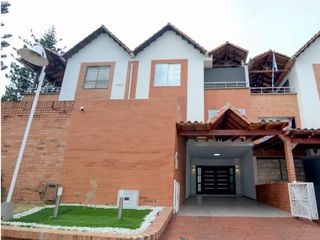 VENTA -Casa Remodelada - Lagos del Cacique - Floridablanca / Santander