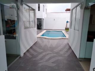 Foto 25 de OPORTUNIDAD: SE VENDE 4 CASAS EN UNO CON ÁREAS COMUNES