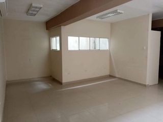 Foto 15 de VENTA O ALQUILER DE OFICINAS EN EL CENTRO DE PIURA