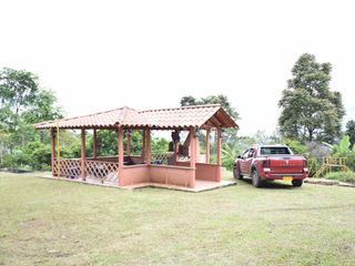 Alquiler Vacacional de Casa que deslumbra en La Mesa, Cundinamarca