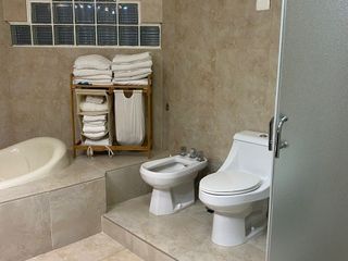 VENDO DEPARTAMENTO LOMAS DE URDESA REMODELADO MODERNO