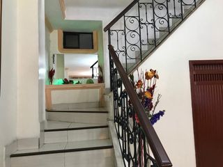Foto 10 de Casa de venta en La Atarazana, 4 pisos, herradura cerrada, 5 dormitorios.