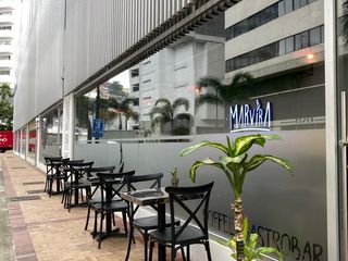 Venta de Resto-Bar en funcionamiento, Puerto Santa Ana, Guayaquil - Ecuador