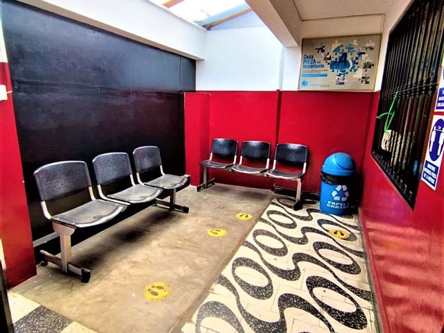 VENDO CASA DE 02 PISOS - FRENTE A PARQUE - ZONA D - SAN JUAN DE MIRAFLORES