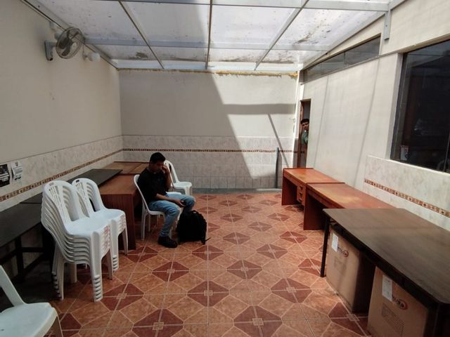 VENDO CASA DE 02 PISOS - FRENTE A PARQUE - ZONA D - SAN JUAN DE MIRAFLORES