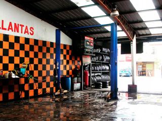 Foto 1 de Bodega / Galpón - Comercial en Venta