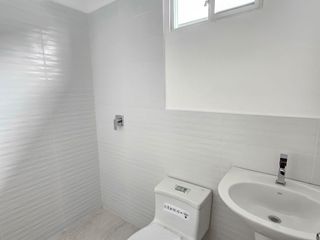 Foto 19 de Venta de Casa Marbella en Manantial de Casalaguna Vial 1- Av. Leon F. Cordero cerca del Riocentro Dorado, La Aurora, Daule