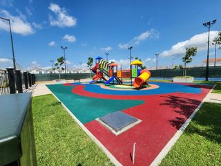 Foto 23 de Venta de Casa Marbella en Manantial de Casalaguna Vial 1- Av. Leon F. Cordero cerca del Riocentro Dorado, La Aurora, Daule