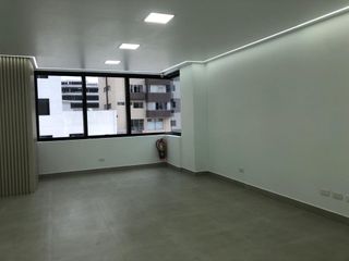 Foto 3 de Alquiler de Consultorio en Canal 4 de 42 Metros, Juan Diguja, Norte de Quito.