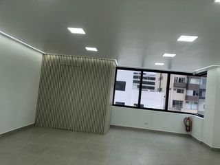 Foto 1 de Alquiler de Consultorio en Canal 4 de 42 Metros, Juan Diguja, Norte de Quito.