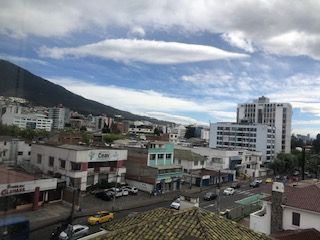 Foto 9 de OPORTUNIDAD RENTA/VENTA DE OFICINA AMOBLADA, AV. AMAZONAS, CENTRO NORTE DE QUITO