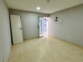 ALQUILER DE OFICINA, LINCE, 18 m2, PISO 304