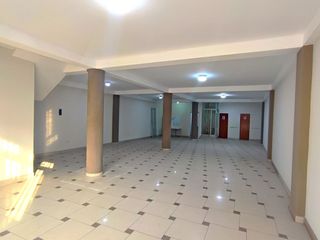 Foto 4 de VENTA 1ER PISO COMERCIAL (150 M2) ALT. 2CDRAS AV. CARAPONGO LURIGANCHO