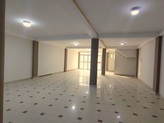 Foto 8 de VENTA 1ER PISO COMERCIAL (150 M2) ALT. 2CDRAS AV. CARAPONGO LURIGANCHO