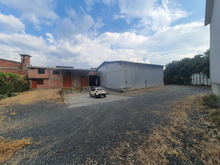 Foto 14 de ALQUILER DE BODEGA DE 2070 MTS2, 4 ACCESOS VEHICULARES Y MUELLES.