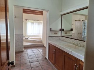 Foto 21 de ACOGEDORA CASA DE CAMPO ANTES US$ 480,000 AHORA en US$ 420,000