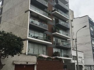 Foto 1 de Cemtrico deparatmento en Miraflores