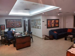 Foto 2 de Edificio de venta en Kennedy Norte, uso comercial, Norte de Guayaquil.